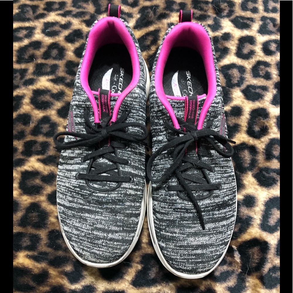 SKECHERS Arch Fit